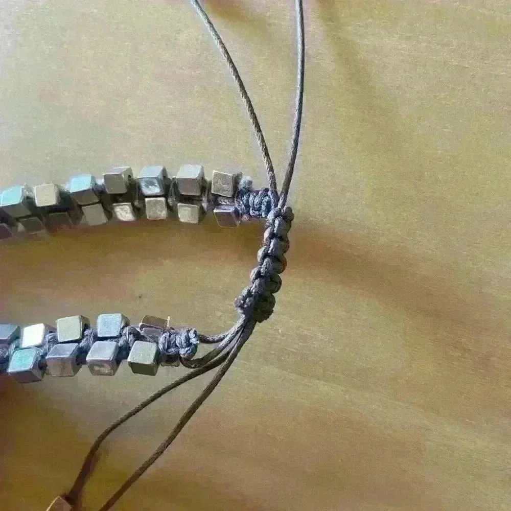 adjustable twine silver and gem bracelet - Picture 4 of 11